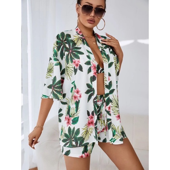 Teresa Tropical Print Blouse & Cami Top & Knot Front Shorts - Picture 3 of 5